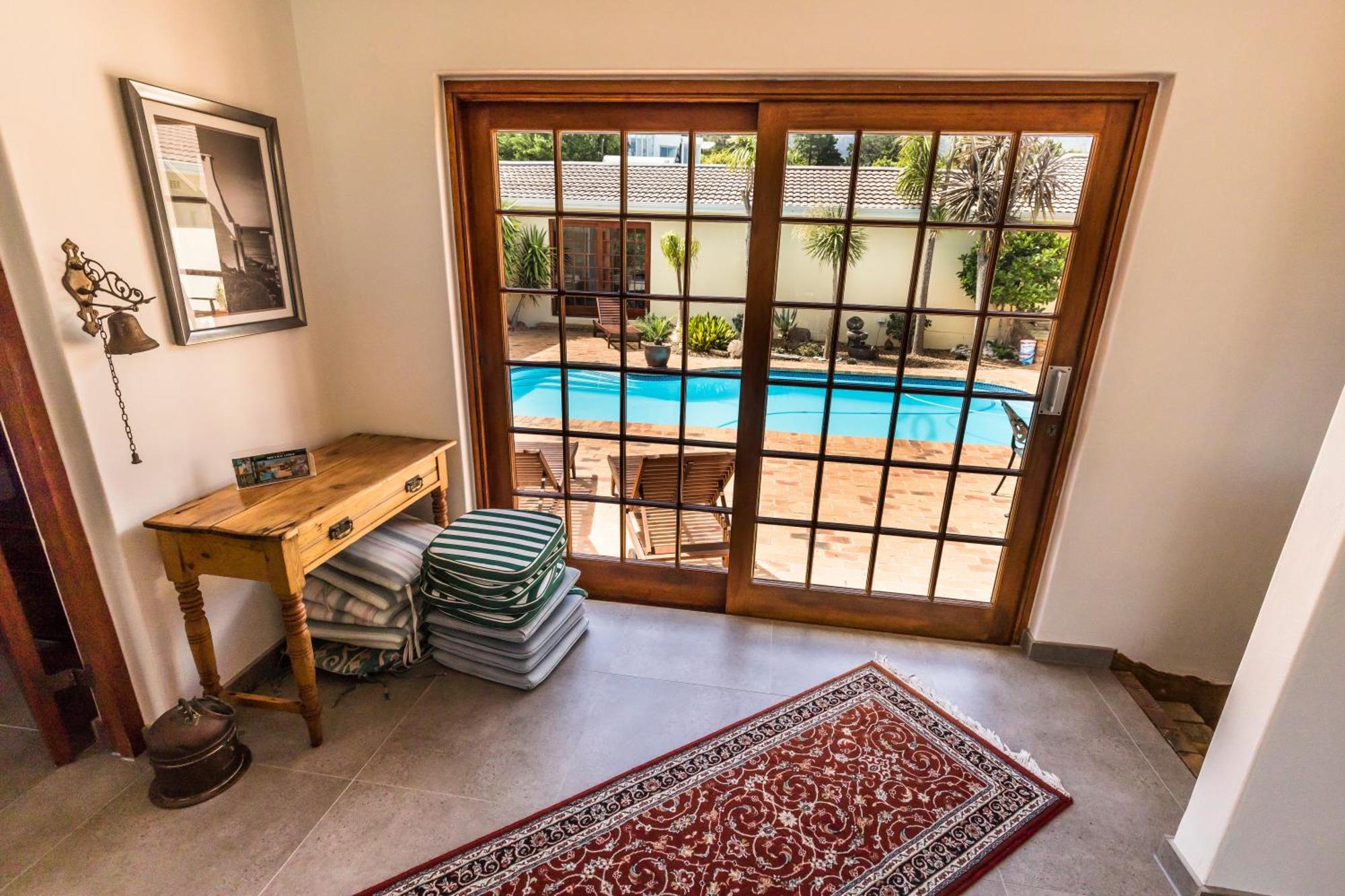 Hout Bay Lodge Экстерьер фото
